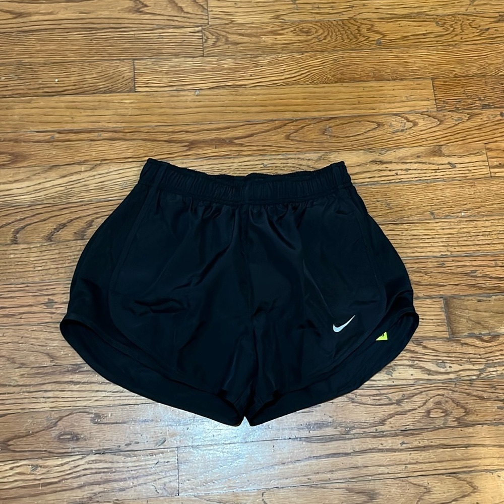 Nike dri-fit women’s shorts